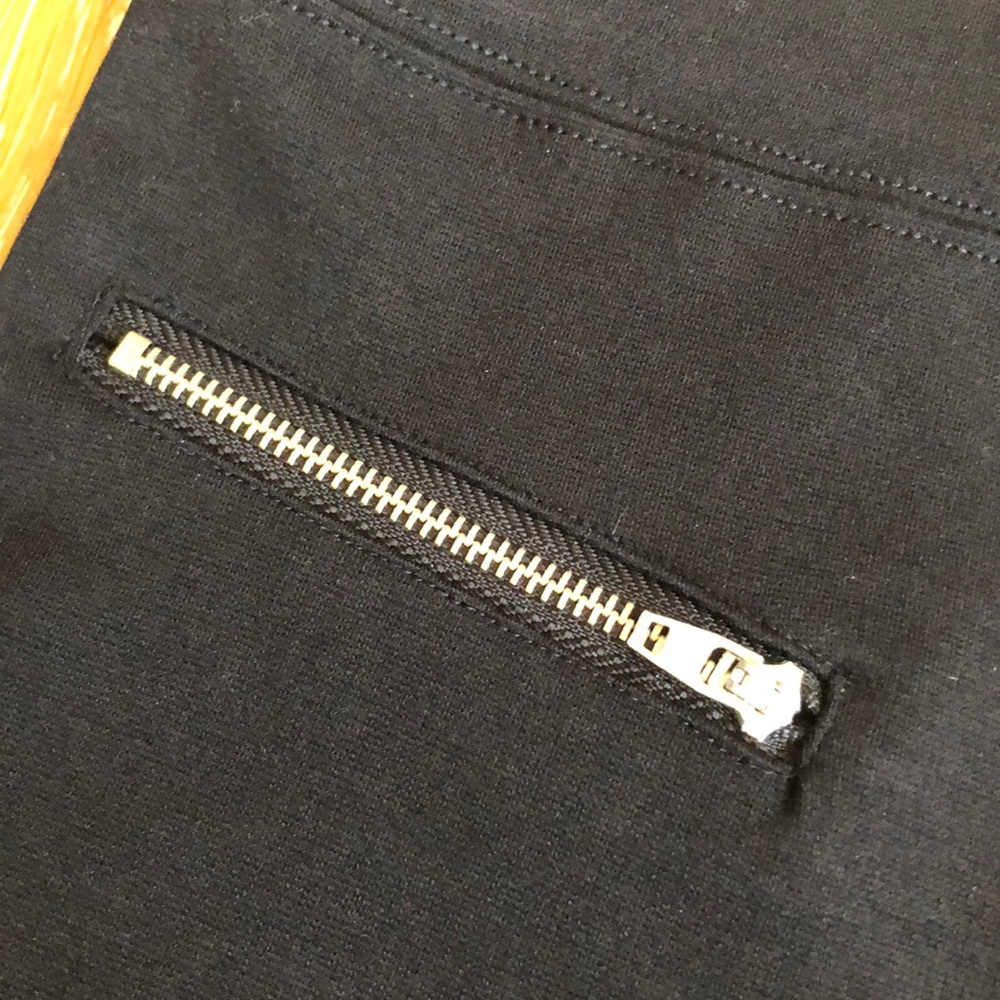 ❤️LAST ONE❤️Black Stretch Ponte Pant/Legging NWT - Picture 6 of 6